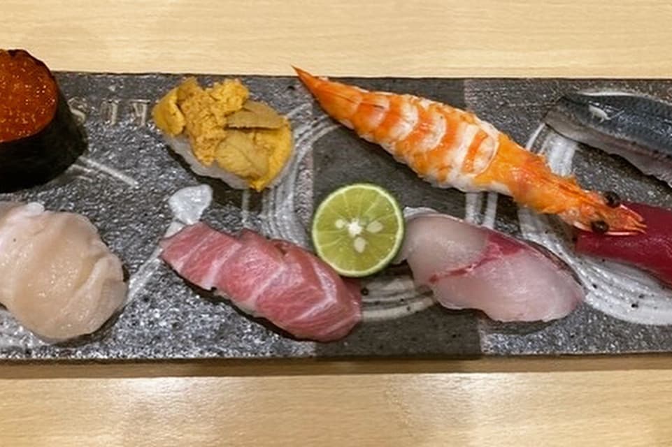 お寿司屋さまへオリジナルの板皿